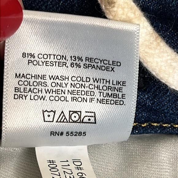 Express 90’s slim high rise FlexX stretch raw hem jeans, large short: 12/14/16 - Picture 11 of 17